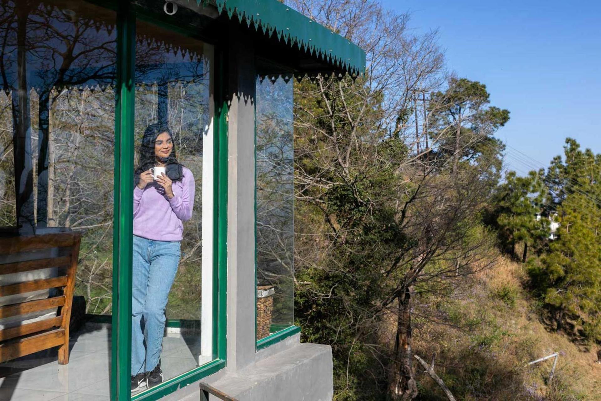 Stayvista At Padam Hill- Pet Friendly Villa With Garden Kasauli Exterior photo